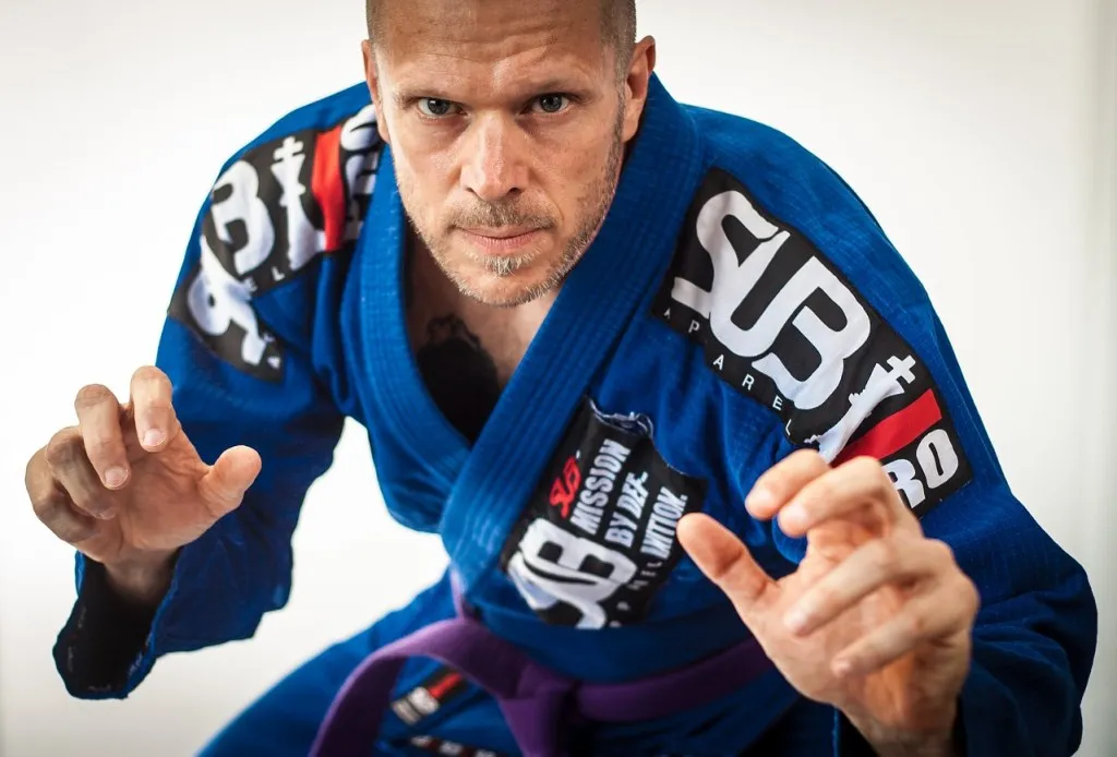 BJJ practitioner in a closed guard